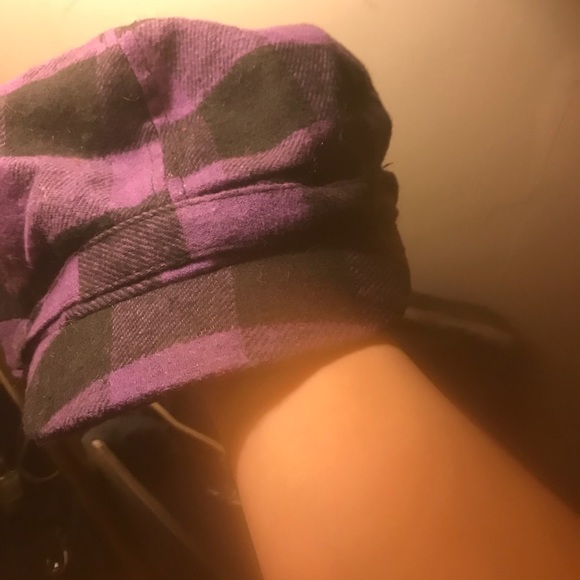 Lot of 2 Plaid Cabbie Hats Brand New - Picture 3 of 4